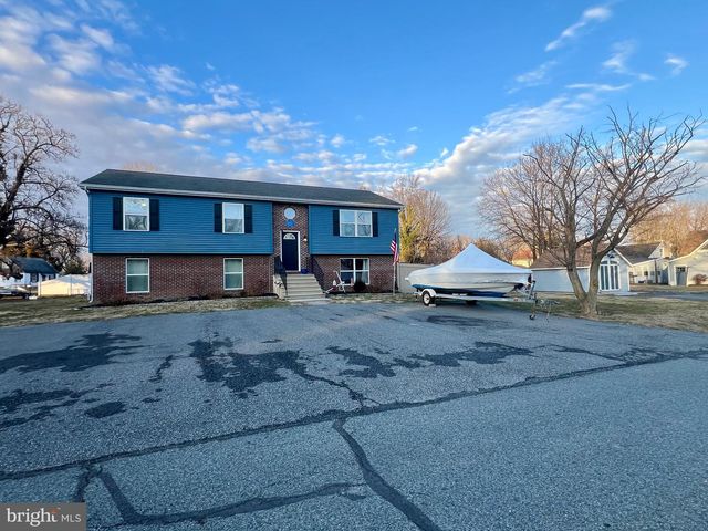 41 HILLTOP RD, Earleville, MD 21919