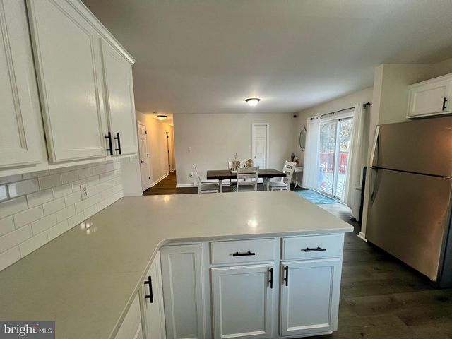 41 HILLTOP RD, Earleville, MD 21919