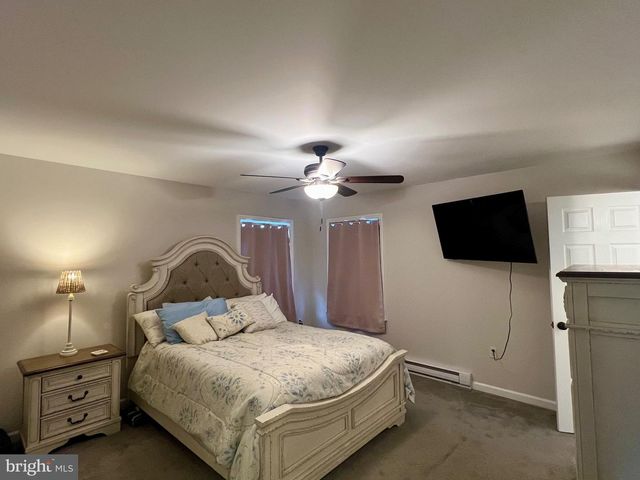 41 HILLTOP RD, Earleville, MD 21919