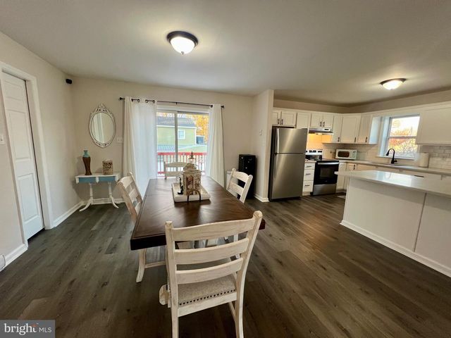 41 HILLTOP RD, Earleville, MD 21919