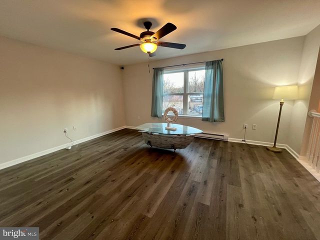 41 HILLTOP RD, Earleville, MD 21919