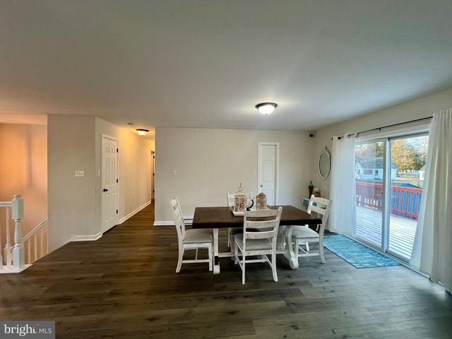 41 HILLTOP RD, Earleville, MD 21919