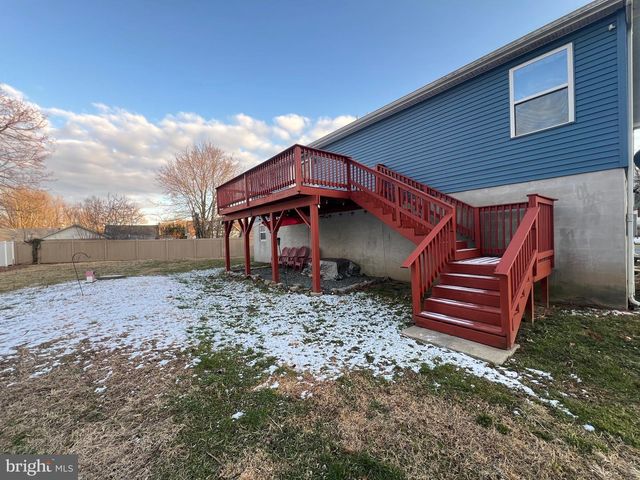 41 HILLTOP RD, Earleville, MD 21919