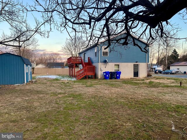 41 HILLTOP RD, Earleville, MD 21919