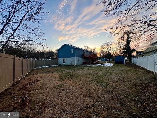 41 HILLTOP RD, Earleville, MD 21919