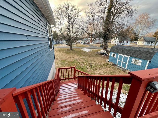 41 HILLTOP RD, Earleville, MD 21919