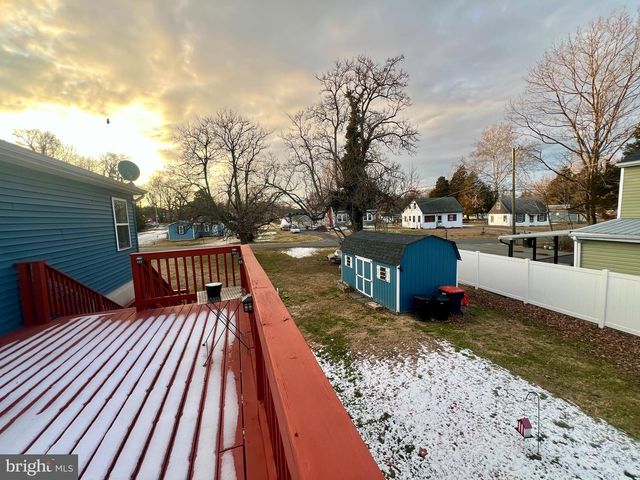 41 HILLTOP RD, Earleville, MD 21919