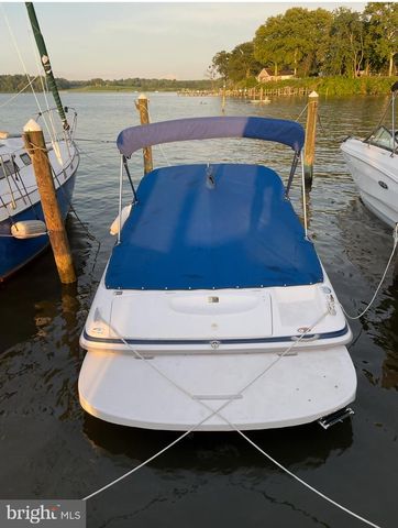 41 HILLTOP RD, Earleville, MD 21919