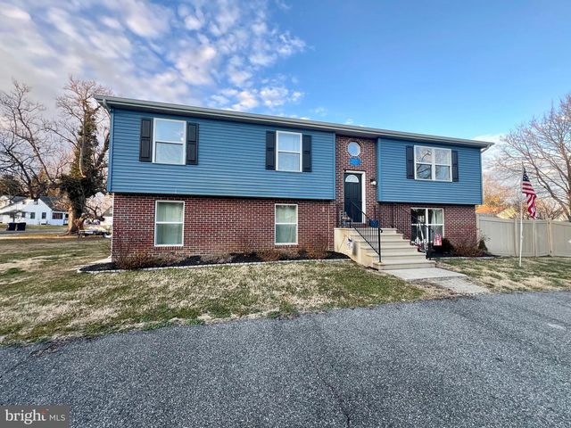 41 HILLTOP RD, Earleville, MD 21919