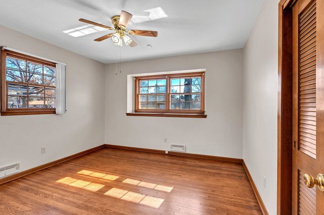 6618 E 10th St, Wichita, KS 67206