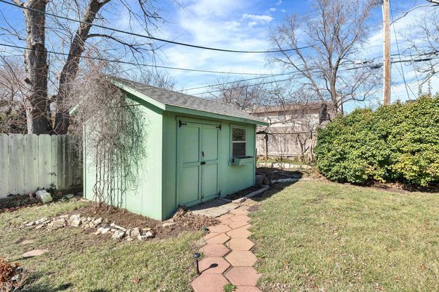 6618 E 10th St, Wichita, KS 67206