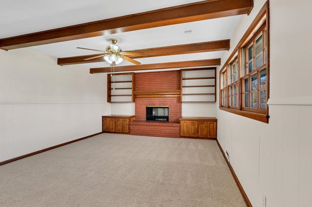 6618 E 10th St, Wichita, KS 67206