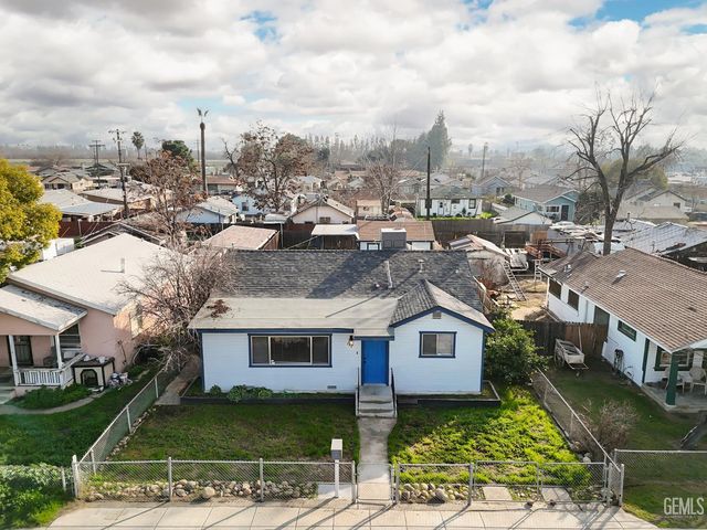 117 E Belle Avenue, Bakersfield, CA 93308