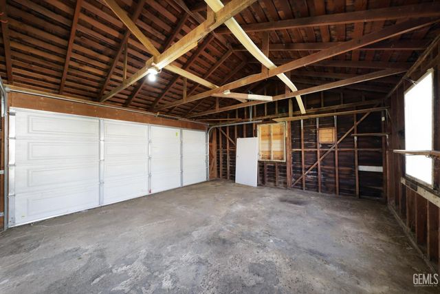 117 E Belle Avenue, Bakersfield, CA 93308