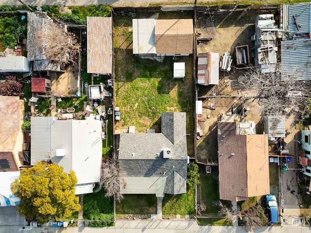 117 E Belle Avenue, Bakersfield, CA 93308