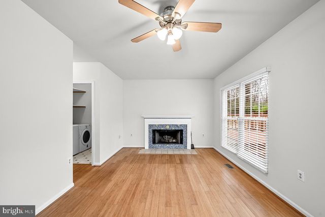 429 DEERPATH AVE SW, Leesburg, VA 20175