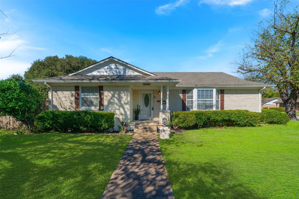 8461 Hunnicut Road, Dallas, TX 75228