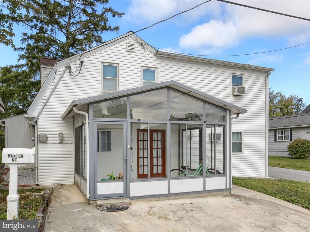104 PAXTON ST, Highspire, PA 17034