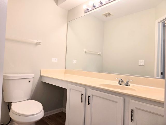 168 Holmes Way, Schaumburg, IL 60193