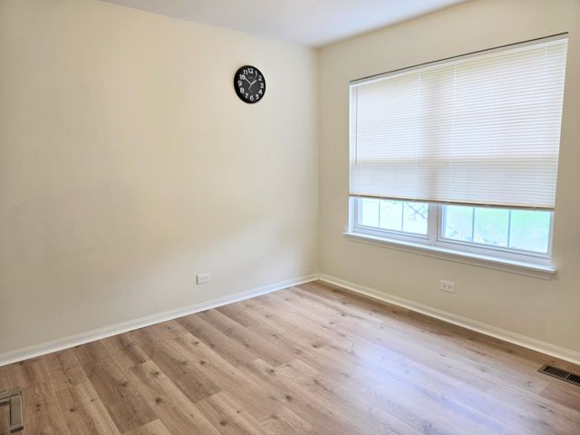 168 Holmes Way, Schaumburg, IL 60193