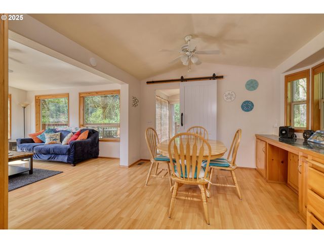 19921 WHALESHEAD Rd B8, Brookings, OR 97415