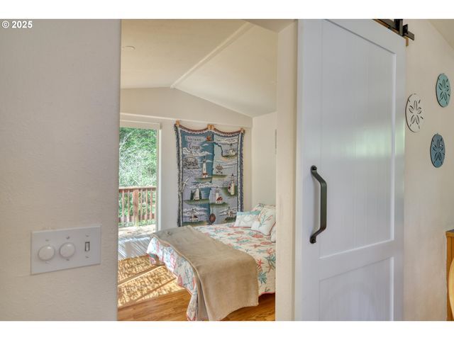 19921 WHALESHEAD Rd B8, Brookings, OR 97415