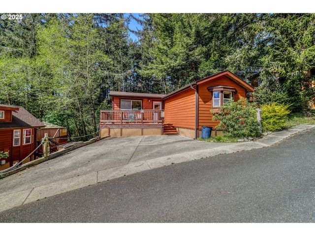 19921 WHALESHEAD Rd B8, Brookings, OR 97415