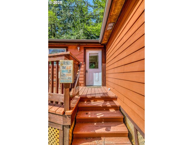 19921 WHALESHEAD Rd B8, Brookings, OR 97415