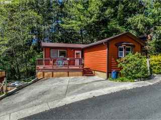 19921 WHALESHEAD Rd B8, Brookings, OR 97415