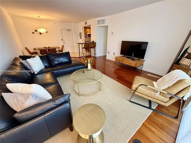 10275 Collins Avenue 323, Bal Harbour, FL 33154