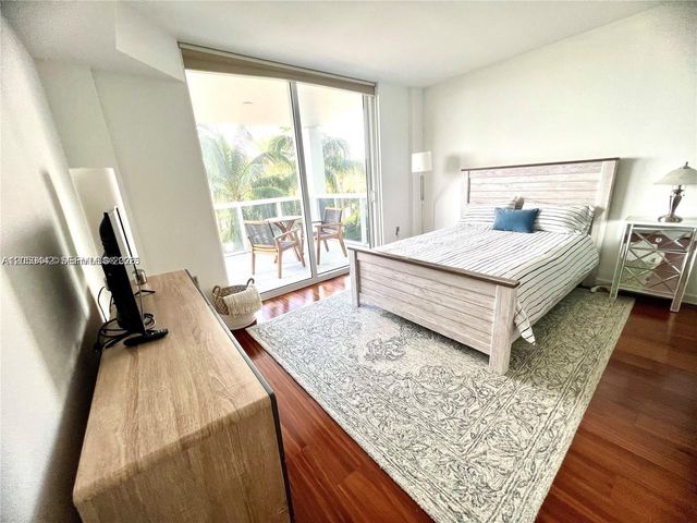 10275 Collins Avenue 323, Bal Harbour, FL 33154