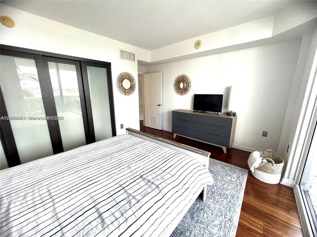 10275 Collins Avenue 323, Bal Harbour, FL 33154