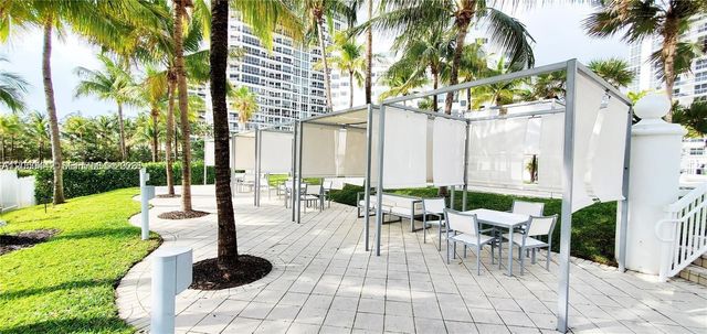10275 Collins Avenue 323, Bal Harbour, FL 33154