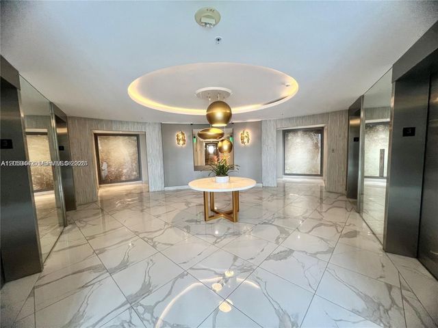 10275 Collins Avenue 323, Bal Harbour, FL 33154