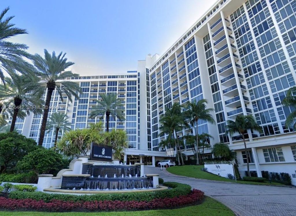 10275 Collins Avenue 323, Bal Harbour, FL 33154
