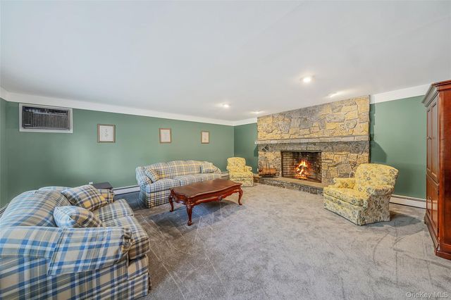 376 S Country Road, East Patchogue, NY 11772