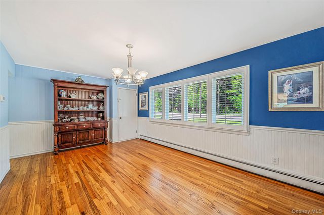 376 S Country Road, East Patchogue, NY 11772