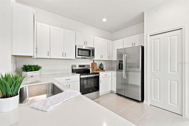 36159 RISA MICHELE STREET, Zephyrhills, FL 33541