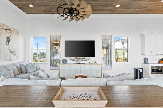 17 Penny Lane, Santa Rosa Beach, FL 32459