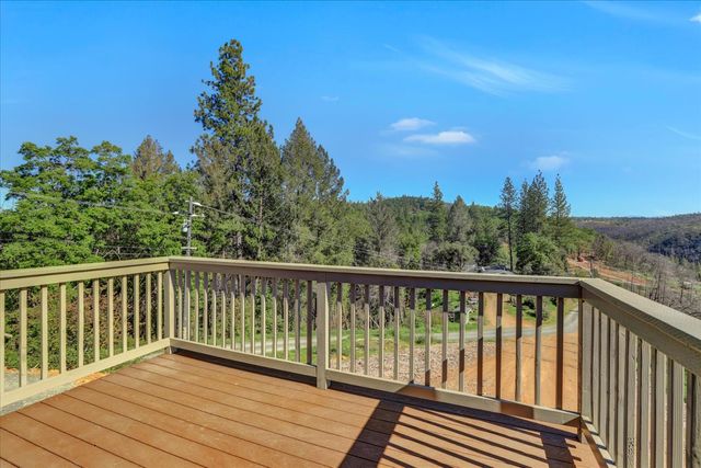21525 Oxnard Ct, Grass Valley, CA 95949