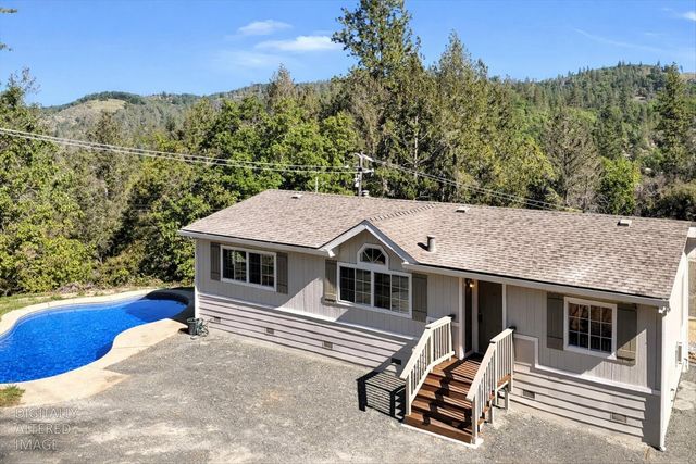 21525 Oxnard Ct, Grass Valley, CA 95949