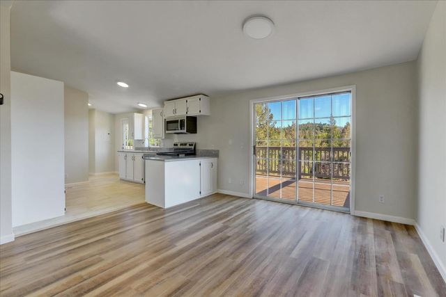 21525 Oxnard Ct, Grass Valley, CA 95949