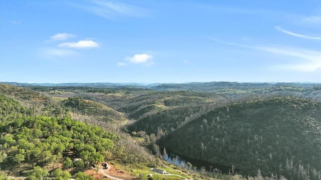 21525 Oxnard Ct, Grass Valley, CA 95949