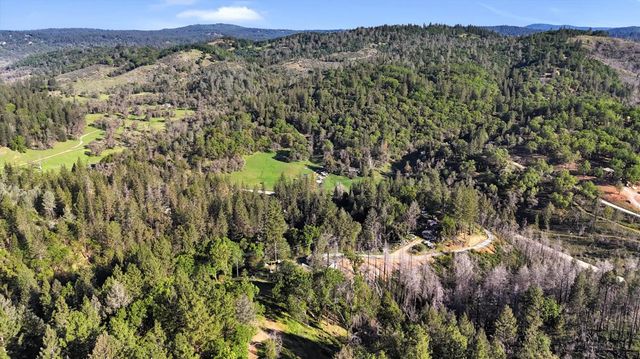 21525 Oxnard Ct, Grass Valley, CA 95949