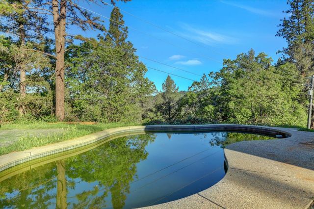 21525 Oxnard Ct, Grass Valley, CA 95949