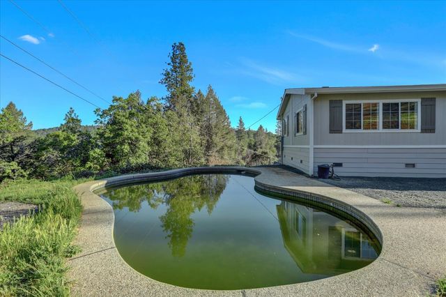 21525 Oxnard Ct, Grass Valley, CA 95949