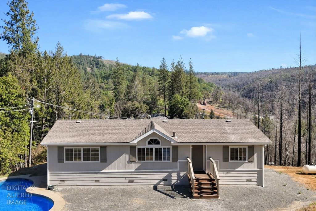 21525 Oxnard Ct, Grass Valley, CA 95949