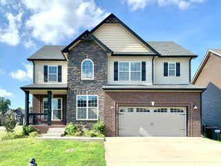 1734 Ellie Piper Cir, Clarksville, TN 37043
