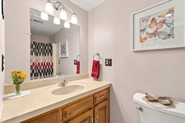 21 Bailey Shore Road, Hampstead, NH 03841
