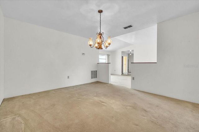 5012 PALM AIRE DRIVE, Sarasota, FL 34243